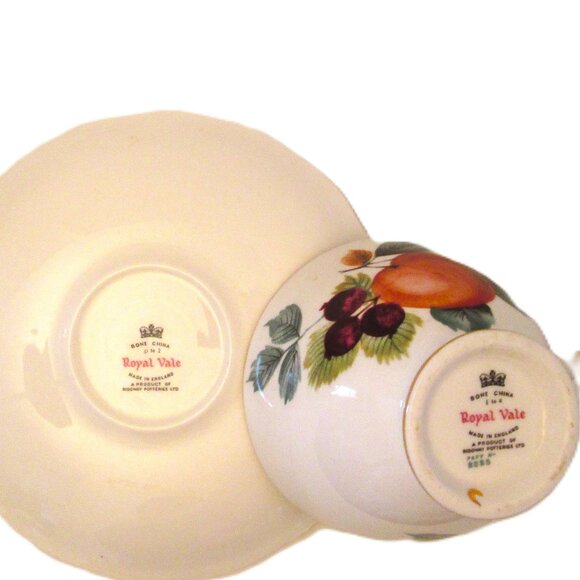 (Fall!)Royal Vale a Product of Ridgway Potteries Ltd colorful fall teacup & sauc - Picture 6 of 6